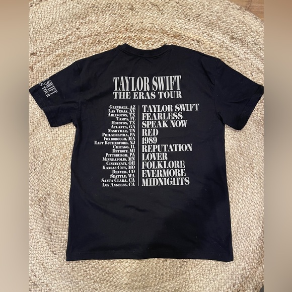 Taylor Swift Eras Tour date t-shirt - Picture 2 of 2